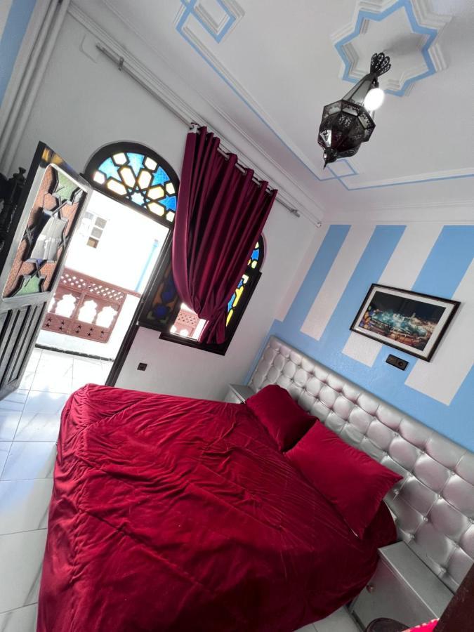 Hotel Sevilla เชฟชาอูน ภายนอก รูปภาพ