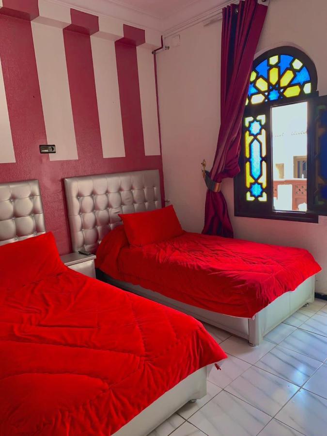 Hotel Sevilla เชฟชาอูน ภายนอก รูปภาพ