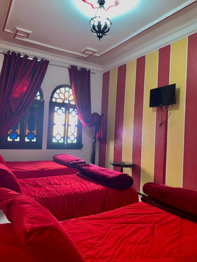 Hotel Sevilla เชฟชาอูน ภายนอก รูปภาพ