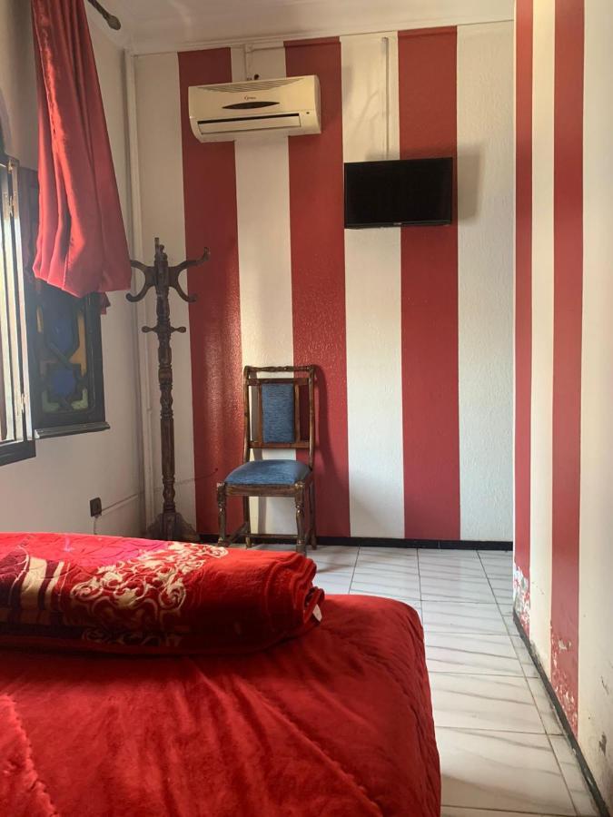Hotel Sevilla เชฟชาอูน ภายนอก รูปภาพ