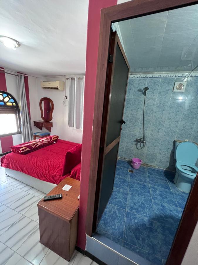 Hotel Sevilla เชฟชาอูน ภายนอก รูปภาพ