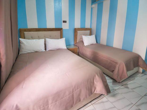 Hotel Sevilla เชฟชาอูน ภายนอก รูปภาพ